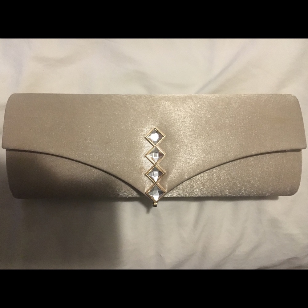 Beige/Gold party purse with studs